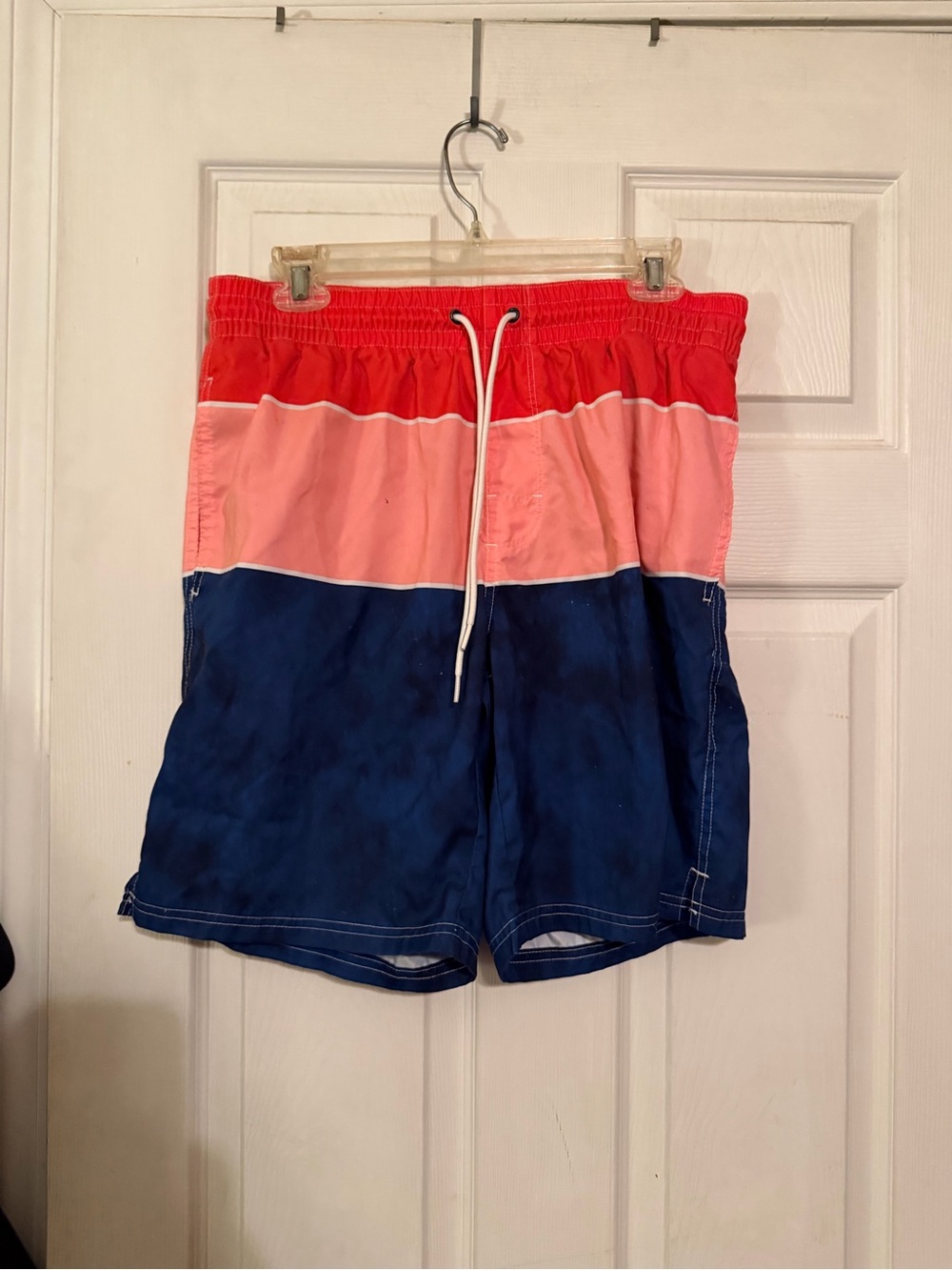 Men’s size medium size swim trunks
